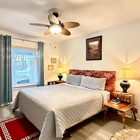 Adorable 2-Bedroom Unit With Jacuzzi Beside Falls Niagara-vízesés Kültér fotó
