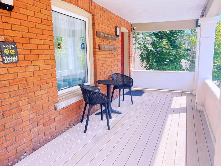 Adorable 2-Bedroom Unit With Jacuzzi Beside Falls Niagara-vízesés Kültér fotó